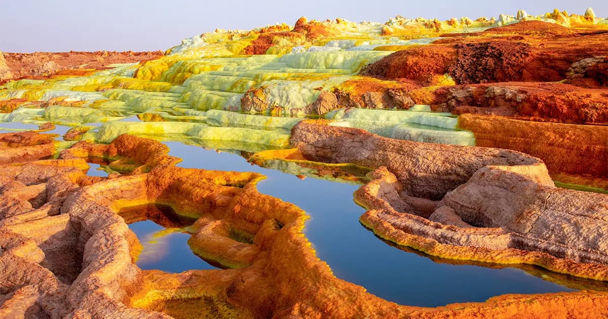 The Organisms That Make Earth’s Harshest Places Home - Quanta Magazine